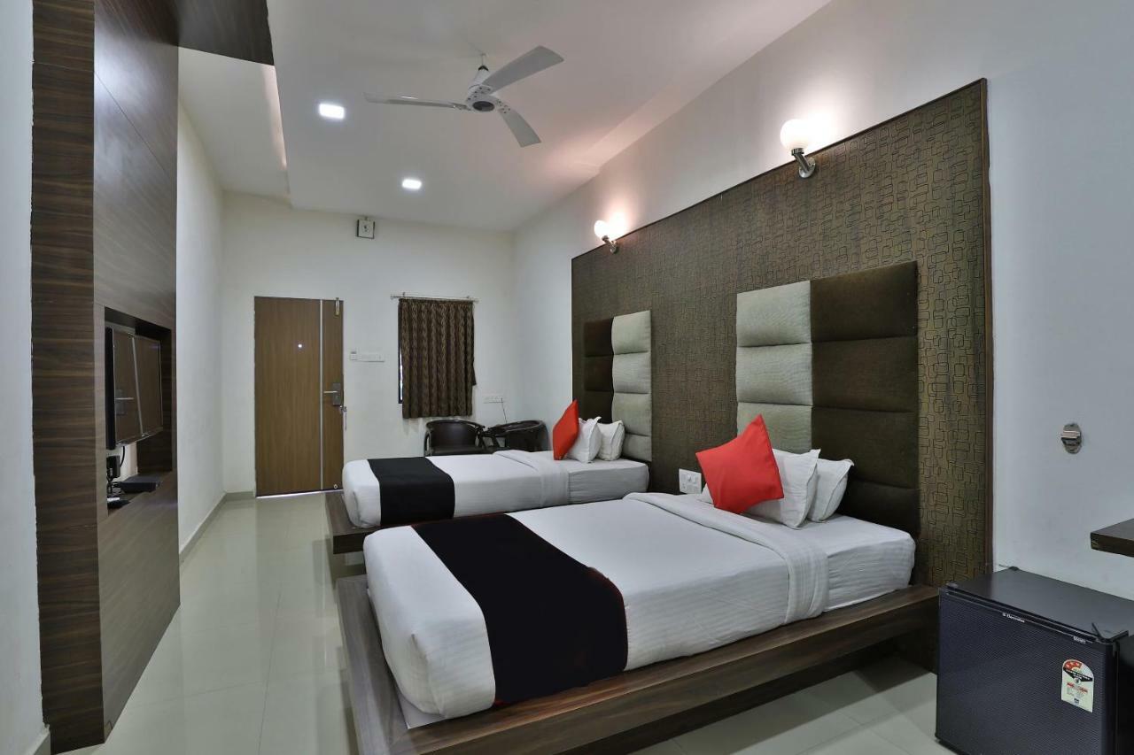 Banyan Paradise Resort Вадодара Екстер'єр фото